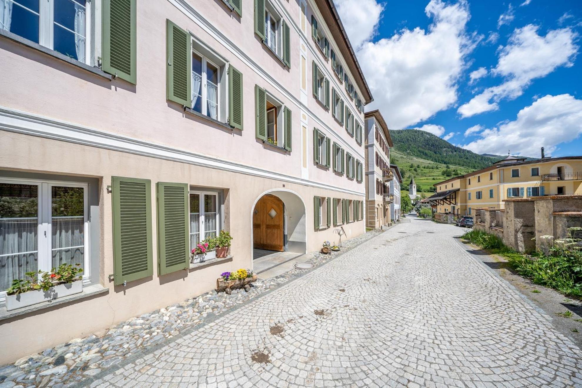 Appartamento Chasa Plazza Gronda Lavin Esterno foto