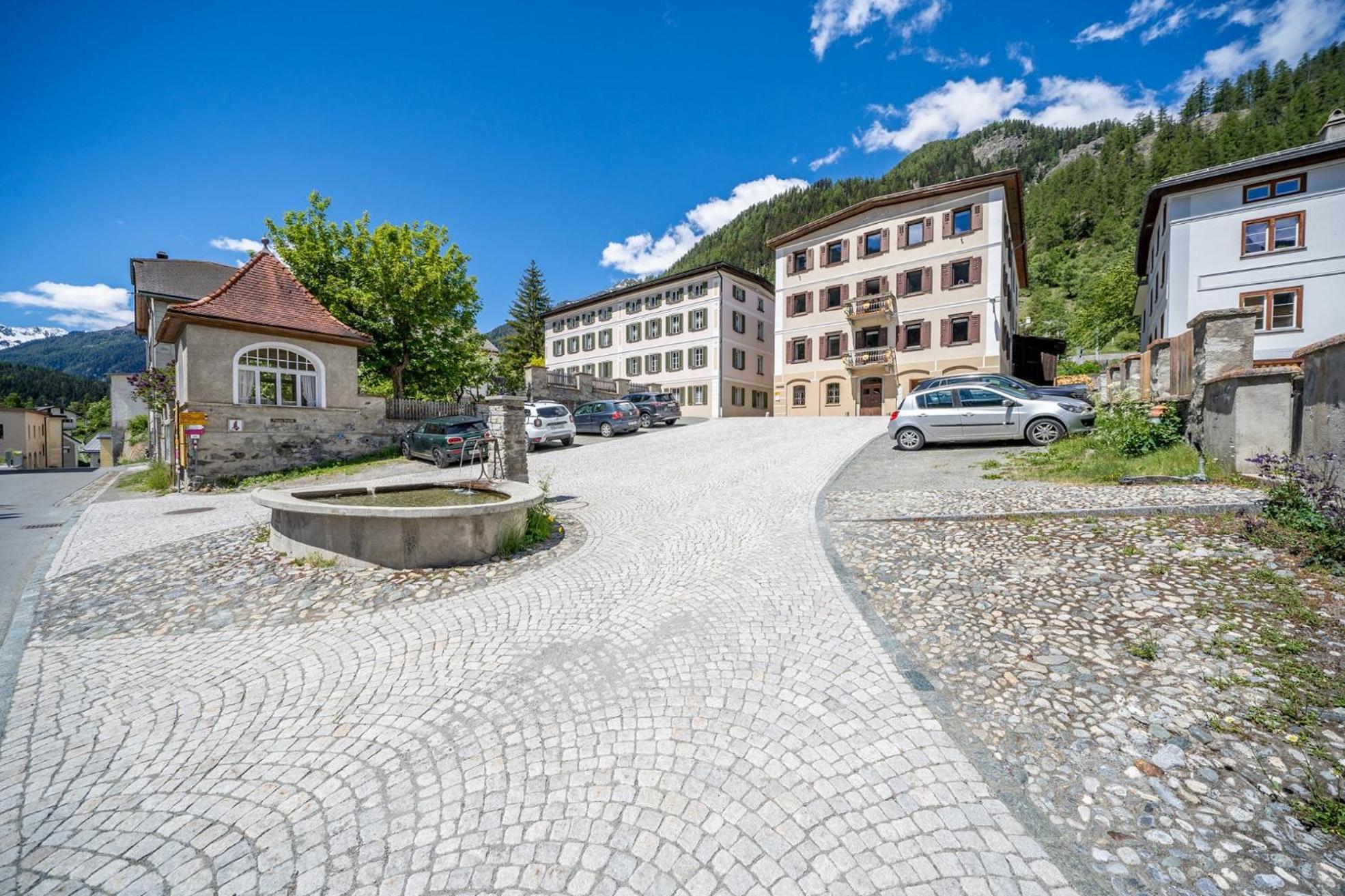 Appartamento Chasa Plazza Gronda Lavin Esterno foto